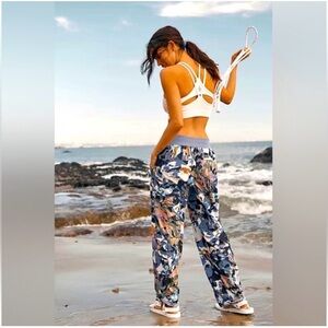 FP MOVEMENT MESMERIZE ME CARGO PANTS / VIOLET SPLENDOR CAMO